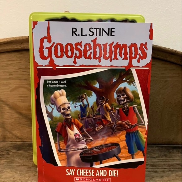 Goosebumps Retro Scream
Collection: Limited Edition Tin - Picture 7 of 8